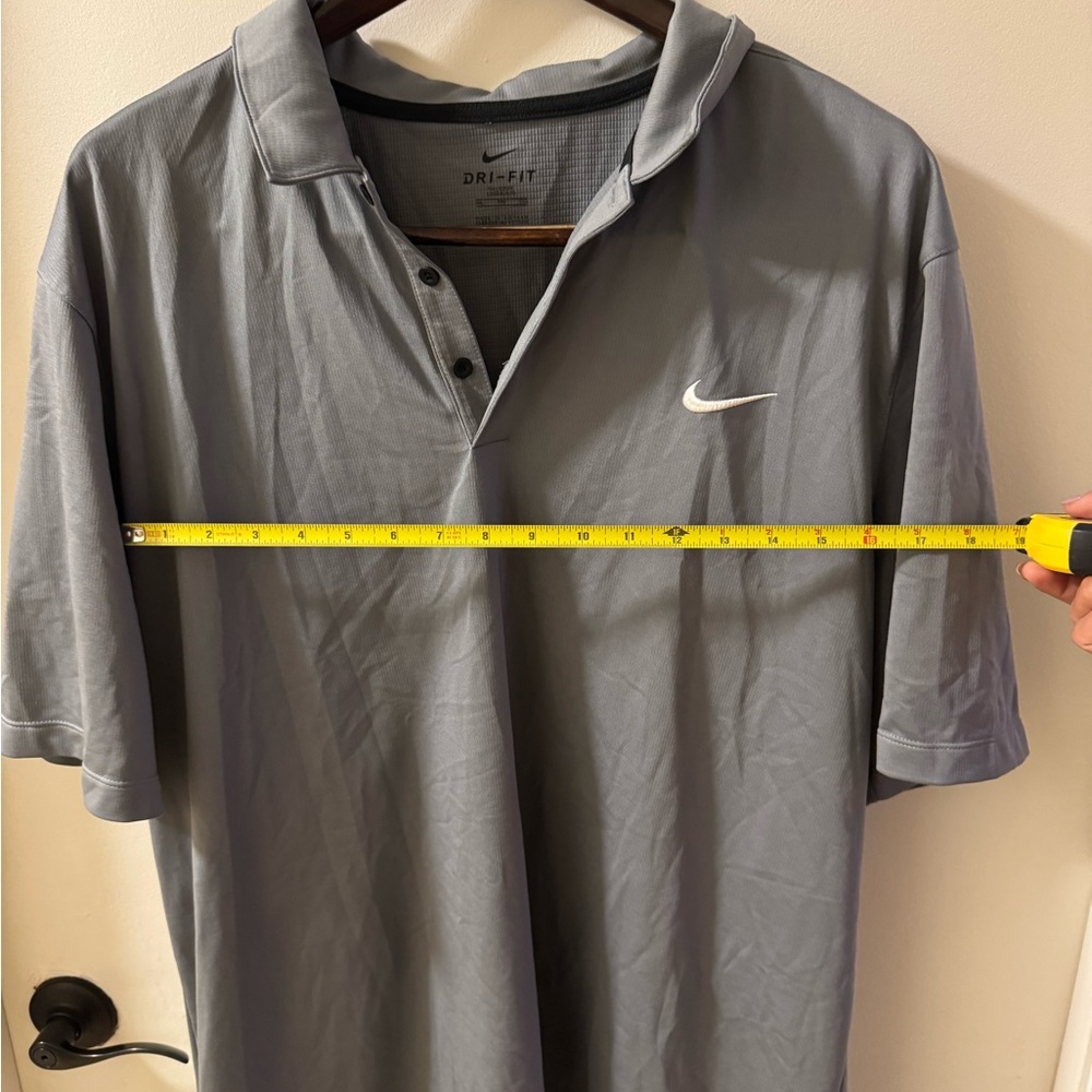 Grey Nike Dri-Fit - Picture 2 of 5
